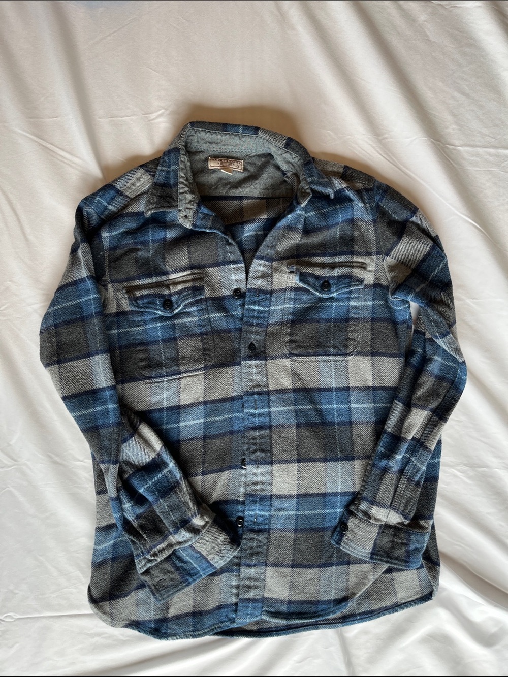 Men's Blue and Gray Plaid Long-Sleeve Button-Down Shirt